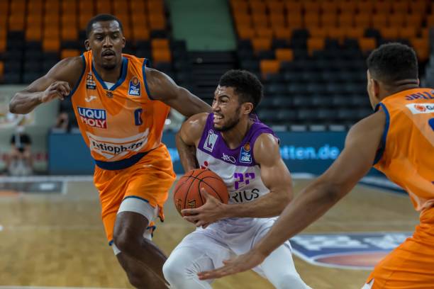 【NFL动态】钢人新赛季队长名单揭晓 阿隆-罗杰斯荣膺一席