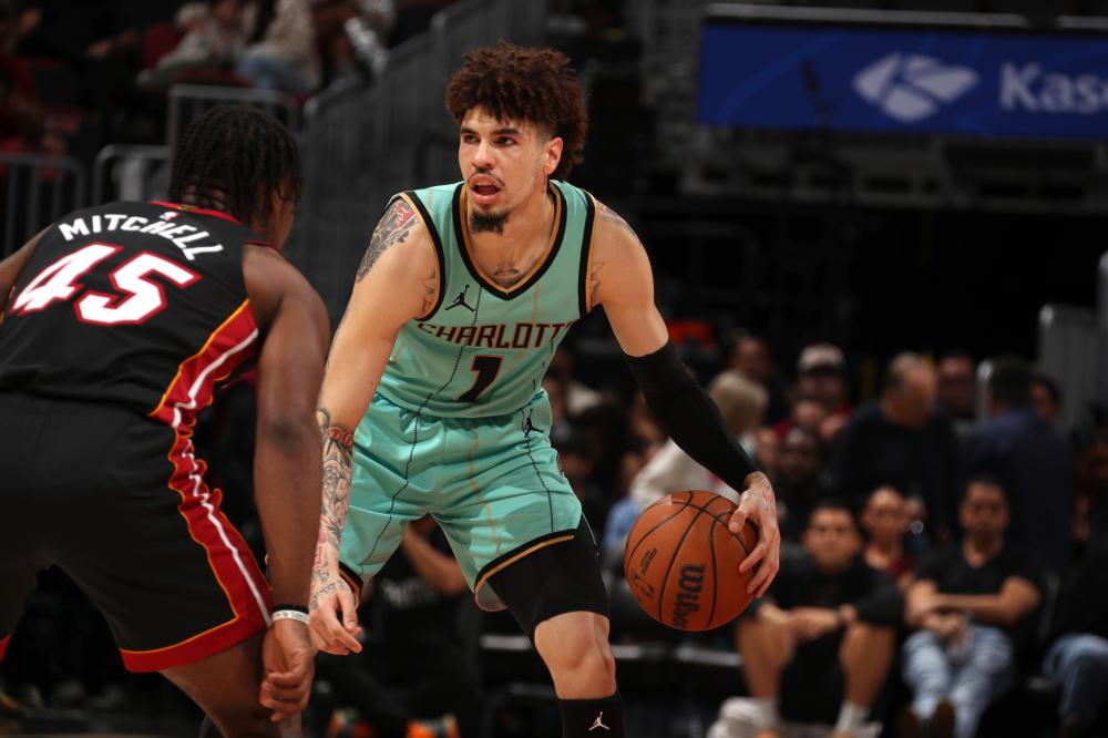 姆巴佩忙碌，楚阿梅尼赢下次对抗：皇马球员助法国逆转.