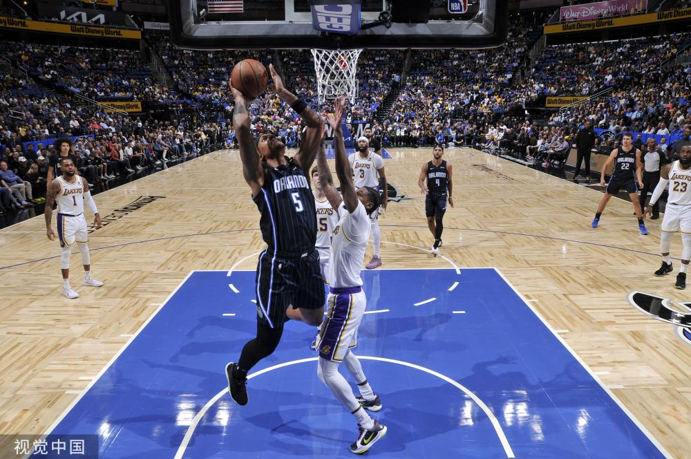 中国男篮定妆照出炉！胡金秋领衔 胡明轩徐杰在列