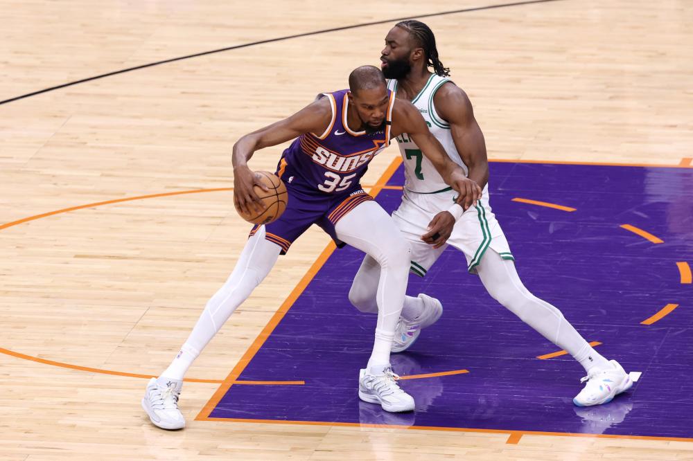 科技重塑竞争力，光明乳业以科研硬实力引领乳业高质量发展